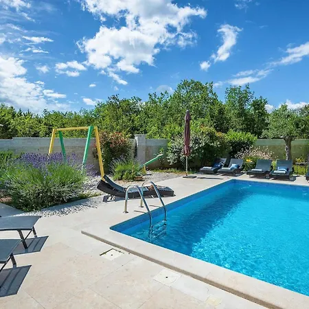 Holiday home Branka