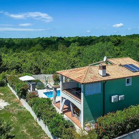 Branka Сasa de vacaciones Pula